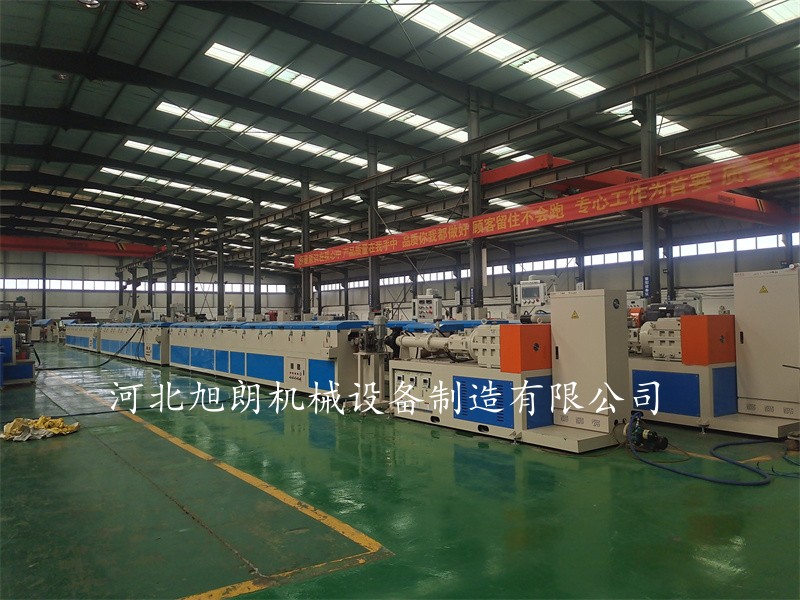 橡膠帶排氣擠出機生產(chǎn)線